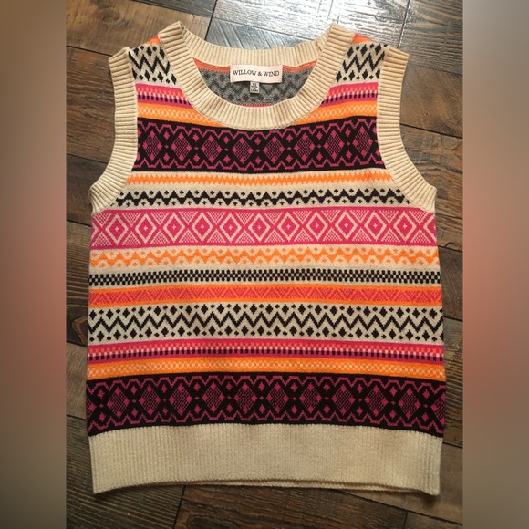 Willow & Wind Sweater Vest - Picture 1 of 5